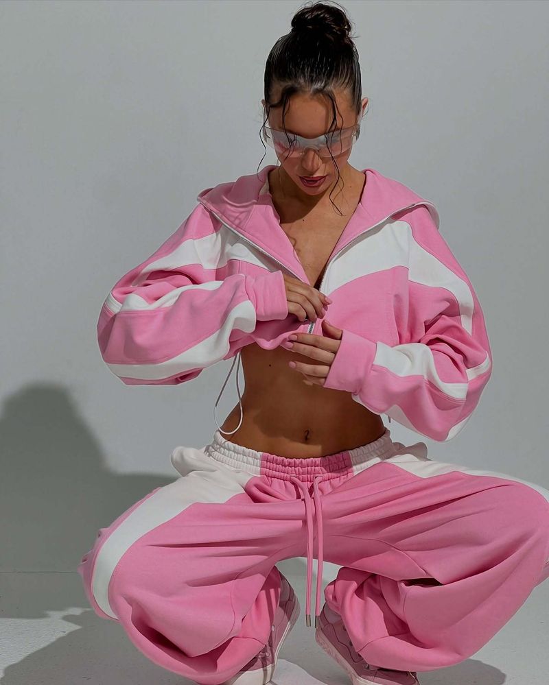 ​​"Women's Casual Sweater Set - Sporty & Stylish Spliced Knitwear For Everyday Comfort, Pink & White Options, S/M/L Sizes"​​_voghion.com