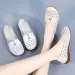 Jarní a letní nové kožené malé bílé dámské ploché módní ležérní duté měkké podrážky velké velikosti dámské boty 456_voghion.com