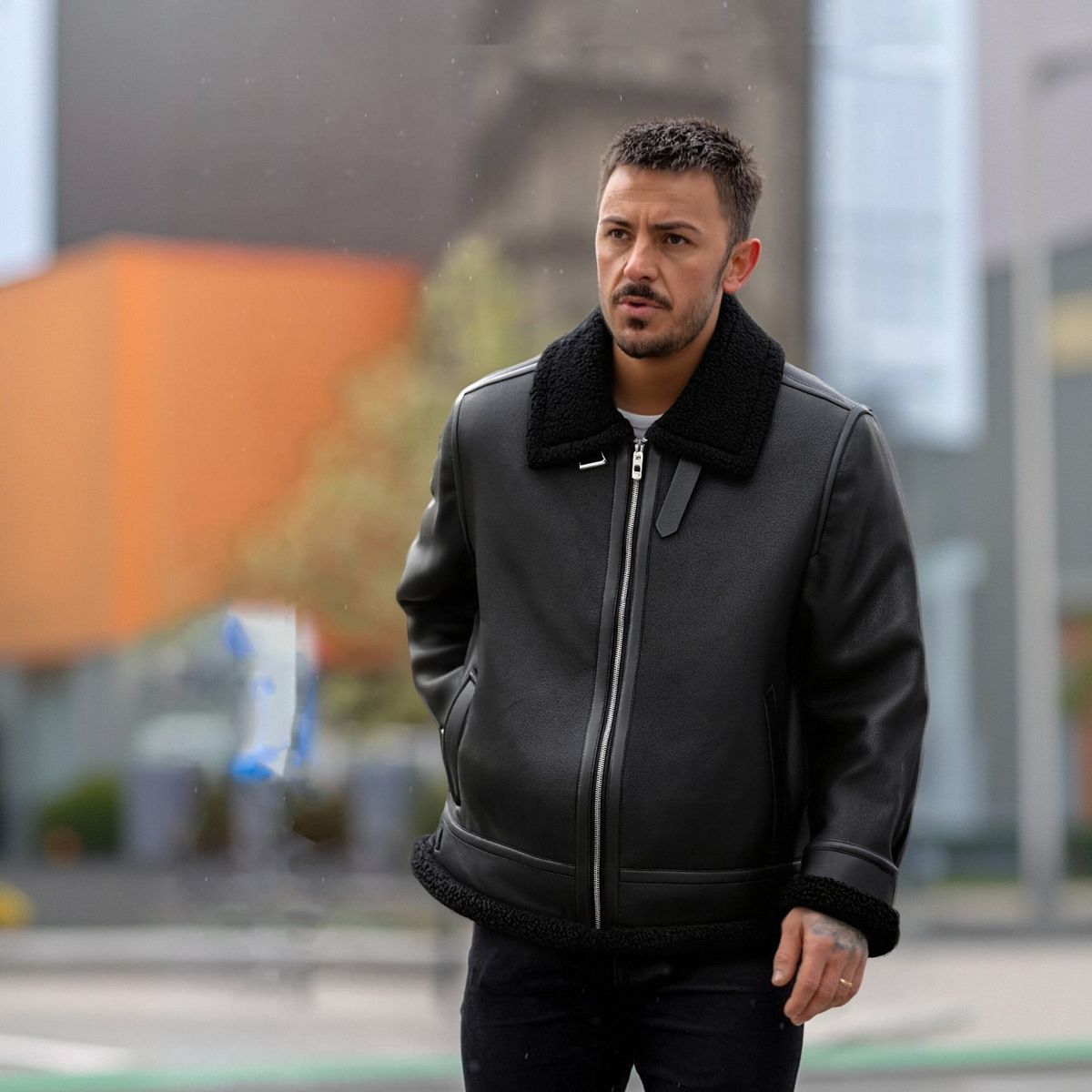 Men's Faux Leather Bomber Jacket With Shearling Collar – Streetwear PU Biker Coat, Windproof & Anti-Scratch (M-5XL, Black/Tan)_voghion.com