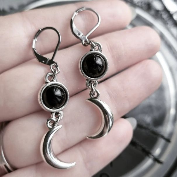 Personalità creativa Silver Moon delicato set rotondo con orecchini pendenti in pietra nera_voghion.com