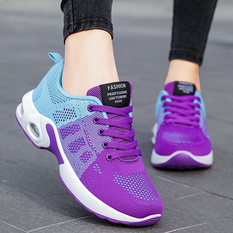 Plateau-Wedge-Sneakers für Damen in Übergröße ändern allmählich ihre Farbe_voghion.com