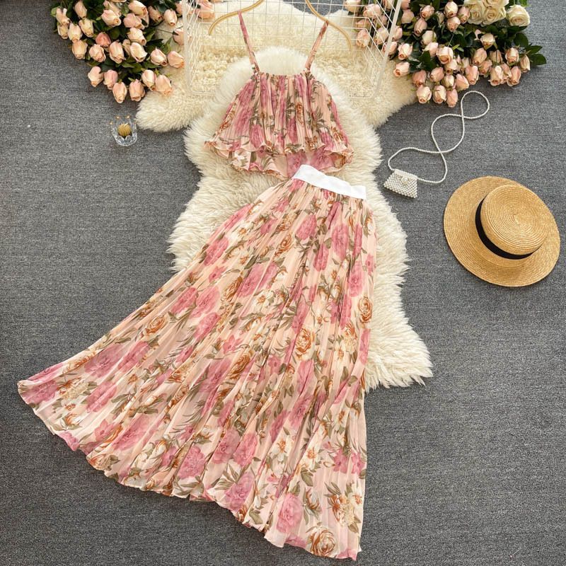 Damen-Urlaubsanzug mit Hosenträgern, kurzes Oberteil für Frauen, schwere Industrie, plissierter Chiffonrock, süßes Blumenmuster, zweiteilig_voghion.com