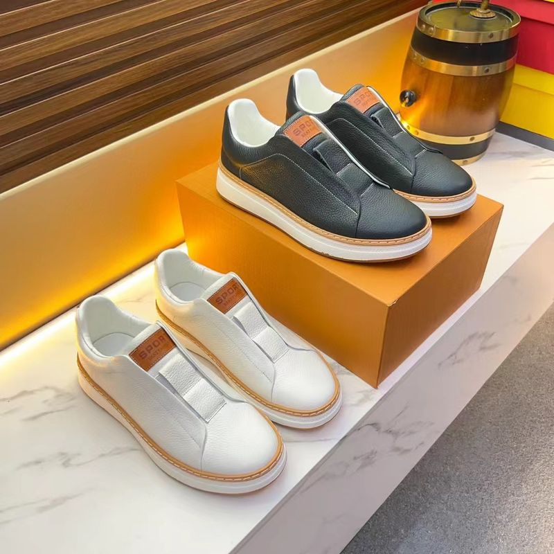Mocassins blancs ouverts d'un pied en cuir de vachette, chaussures basses polyvalentes et décontractées pour homme, printemps 2025_voghion.com