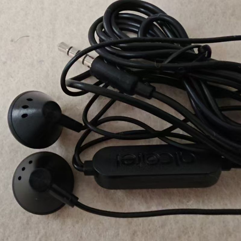 Franču zīmola oriģinālās ausu aizbāžņu austiņas ar mikrofonu, 3,5 mm taisns spraudnis, kāpostu cenas sūtījums_voghion.com