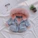 Giacca invernale per bambini con cappuccio in pelliccia sintetica, caldo cappotto in denim foderato in pile per ragazzi e ragazze, capospalla imbottito in cotone spesso (rosa/blu/grigio, 80-130 cm)_voghion.com