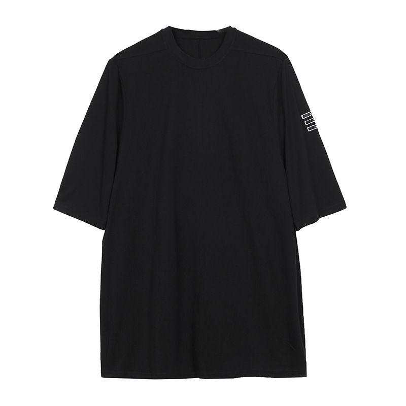 Męska koszulka z naszywką, luźna, z pięciopunktowym rękawem_voghion.com