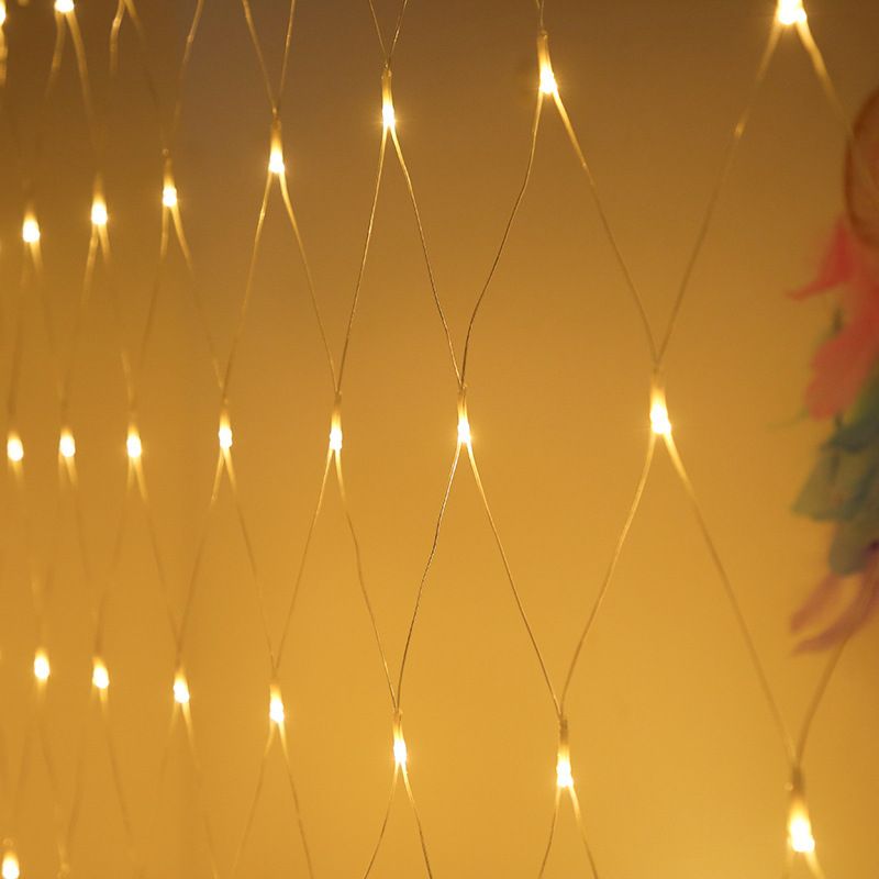 Guirlande lumineuse solaire à LED 24 V – Guirlande lumineuse étanche avec télécommande pour jardin, terrasse, décoration de Noël et de fête, 1,5 x 1,5 m (96 LED) / 3 x 2 m (192 LED)_voghion.com