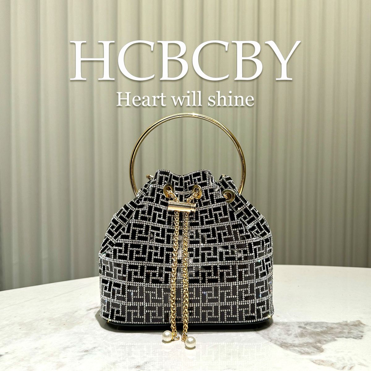 Schwarze, glänzende, wunderschöne, mit Strasssteinen verzierte Beuteltasche, stilvolle und elegante Handtasche für Damen, luxuriöse Abendtasche_voghion.com