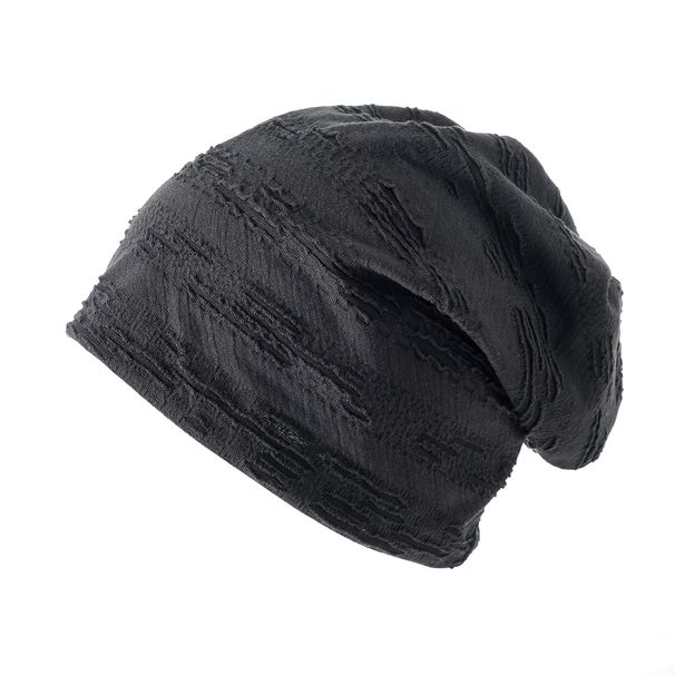 Cooles Mädchen auf der Straße mit Loch, einfarbig, in einen Haufen Hüte gehüllt, hoch und kalt, faul, Kopftuch, Hut,_voghion.com