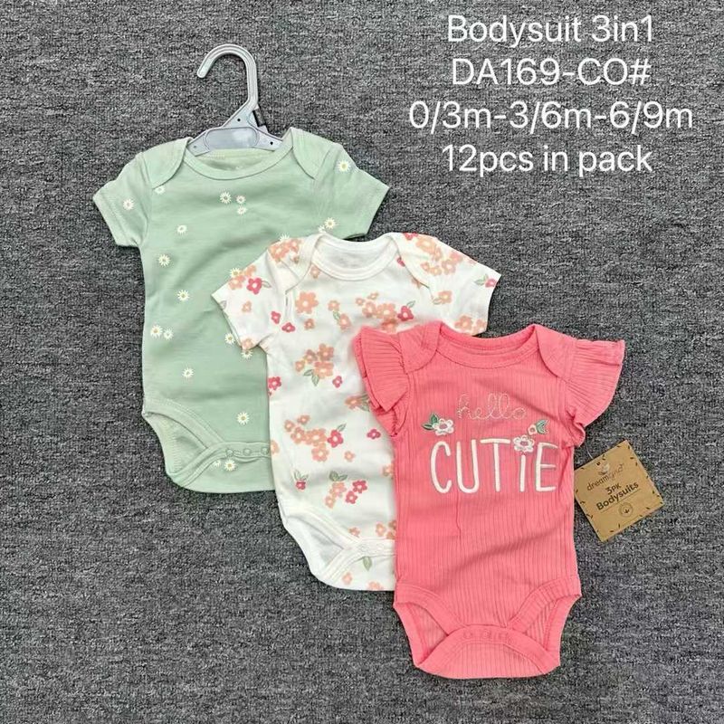 Baby Cross Border Wholesale Spot Export Newborn Sleeveless Triangle Crawling Clothes Foreign Trade Men's 3PCS_voghion.com