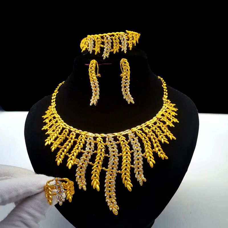 Women's wedding jewelry set Bride necklace Earrings Bracelet Ring_voghion.com