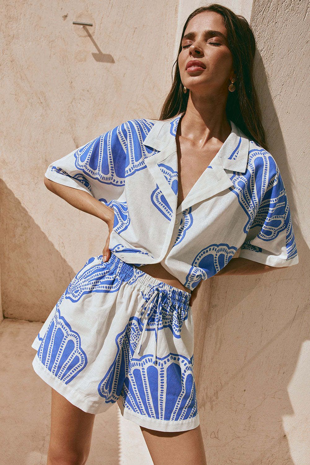 Damenbekleidung Lässiger, lockerer, kurzer Temperament-Leinen-Top-Shorts-Anzug_voghion.com