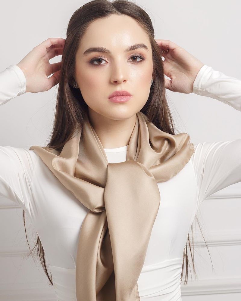 Bekleidung Zubehör Einfarbig großen quadratischen schal 90cm Malay casual kopftuch seide geschenk schal monochrome schal günstige gaze schal großhandel_voghion.com