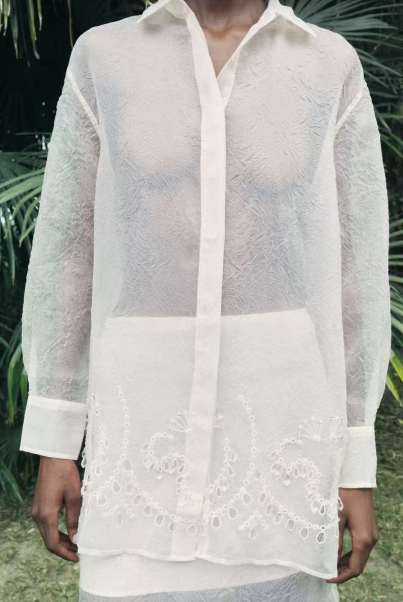 Originale - Camicia da donna in seta plissettata, a maniche lunghe, con ricamo trasparente e vestibilità ampia_voghion.com