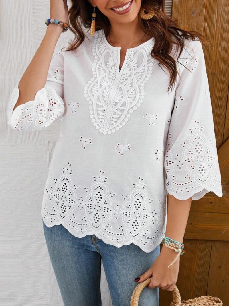 Vêtements pour femmes Mode Sexy Dentelle Col en V Printemps Et Été Nouvelle Chemise À Manches Trois-Quarts_voghion.com