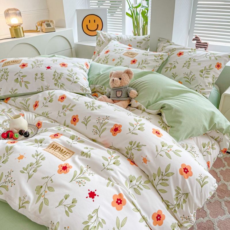 Sleek Nordic 4-piece Bedding Ensemble - Trendy Quilt Cover and Double Bed Sheet_voghion.com