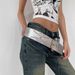 Ceinture punk vintage argentée et élégante, large et cloutée, style années 2000_voghion.com