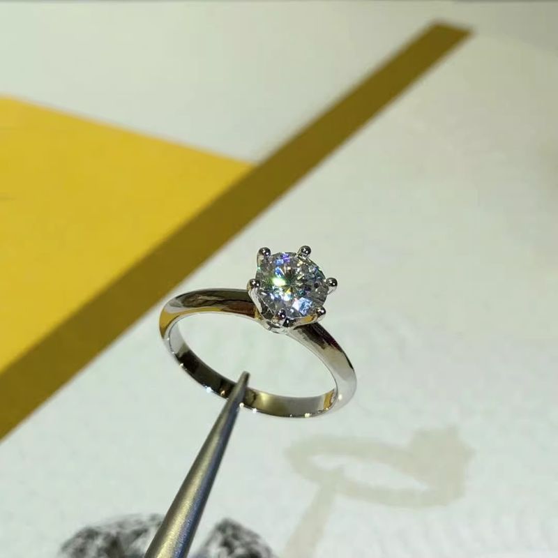 Six-Prong Diamond Ring For Women, One Carat Moissanite, Plated Inlaid Single Diamond, Proposal High Setting, V Gold,_voghion.com