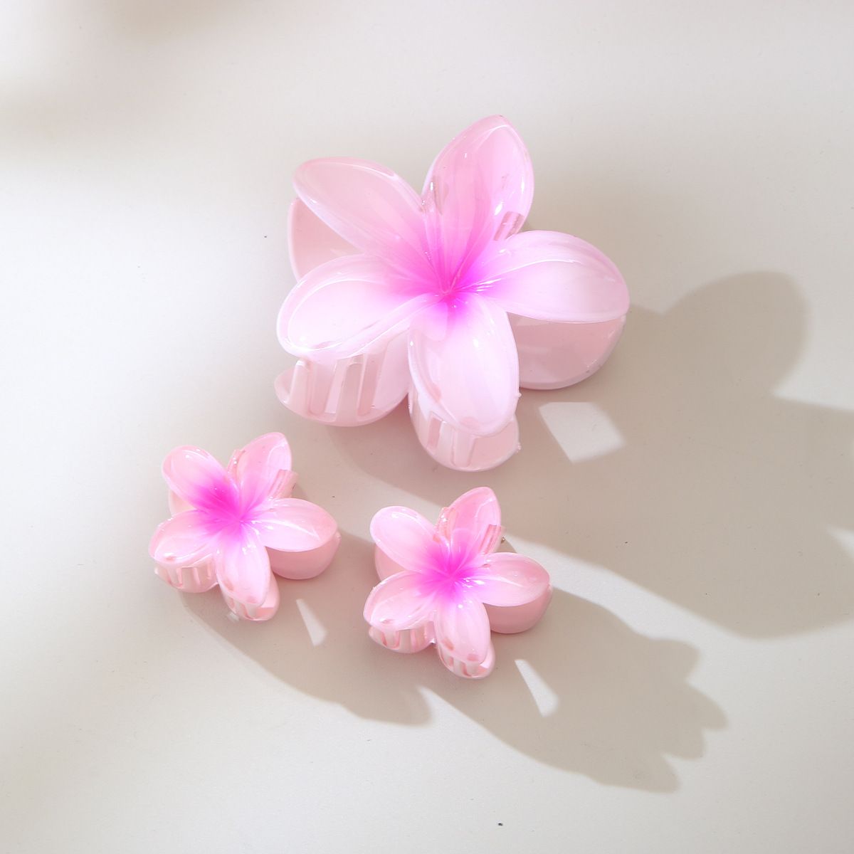 3-Piece Plumeria Hair Clip Set – Vacation-Ready Flower Hairpins For Half-Up Styles, Shark Clip Hair Accessories_voghion.com