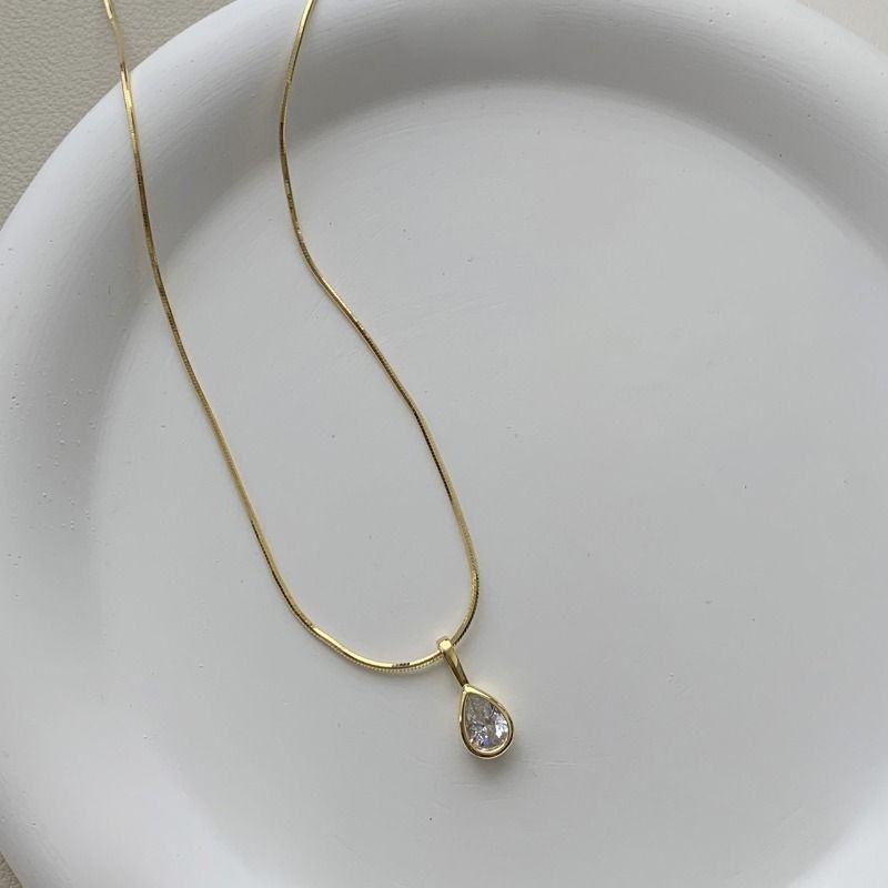 Sterling silver drop-shaped zircon necklace niche design high-end sense simple light luxury collarbone chain_voghion.com