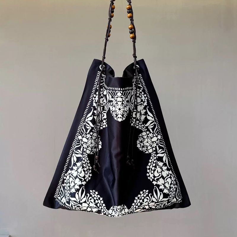 Borsa a tracolla da donna con stampa artistica bifacciale, primavera ed estate 2025 di Niche Silk_voghion.com