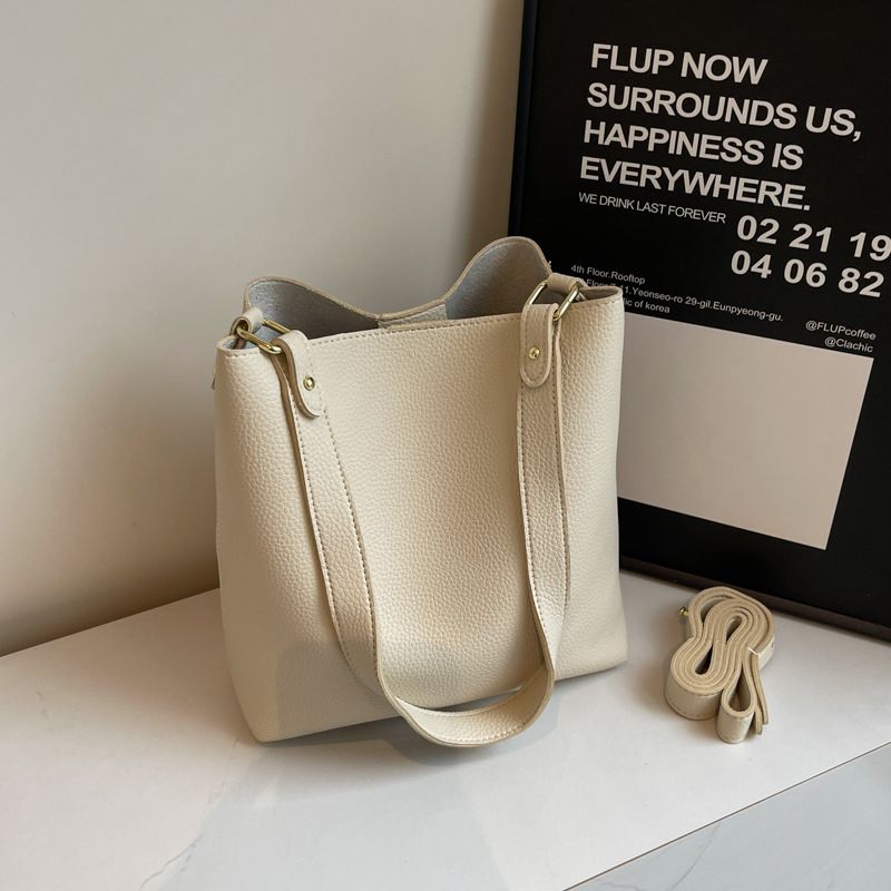 Commuting for women 2024 new trendy and high-end Meilad shoulder with large capacity crossbody bucket bag_voghion.com