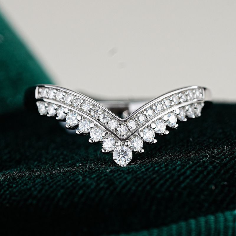 Anello da donna in argento puro con corona asimmetrica Hip-Hop e moissanite viva_voghion.com