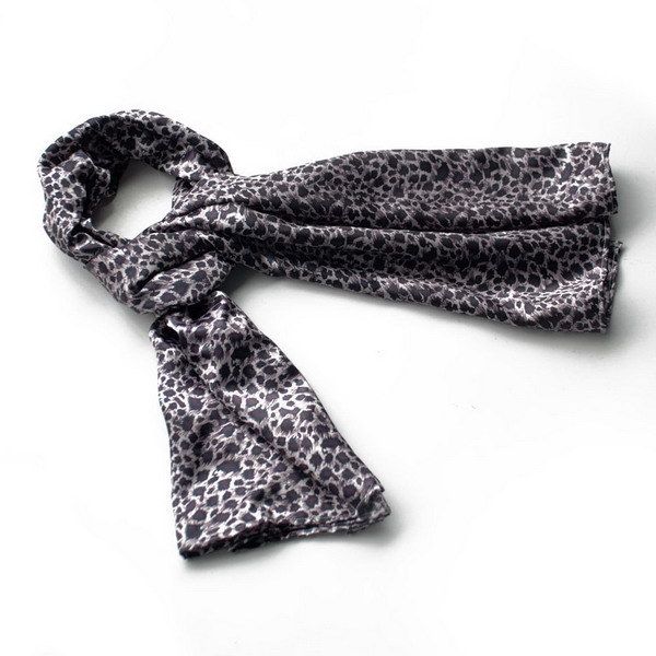 Blando Burgundy Elegant Stylish Leopard Design Natural Silk Scarf/Wrap/Shawl(Small)_voghion.com