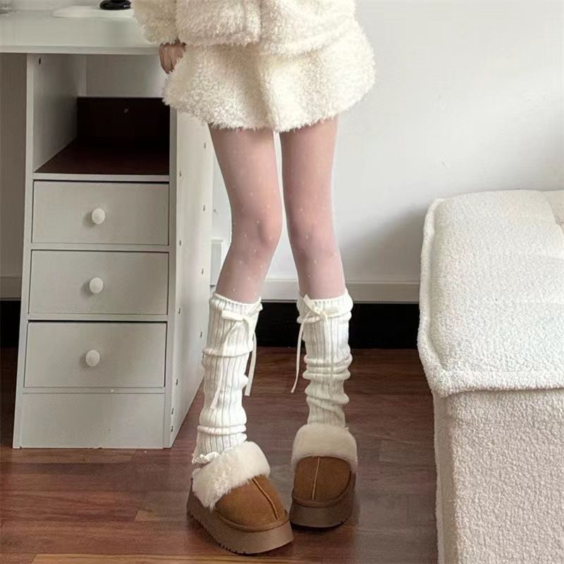 Bandschleife gestreift Herbst Winter warm Push JK College Stil Mitte der Wade schwarz weiß Wadensocken_voghion.com