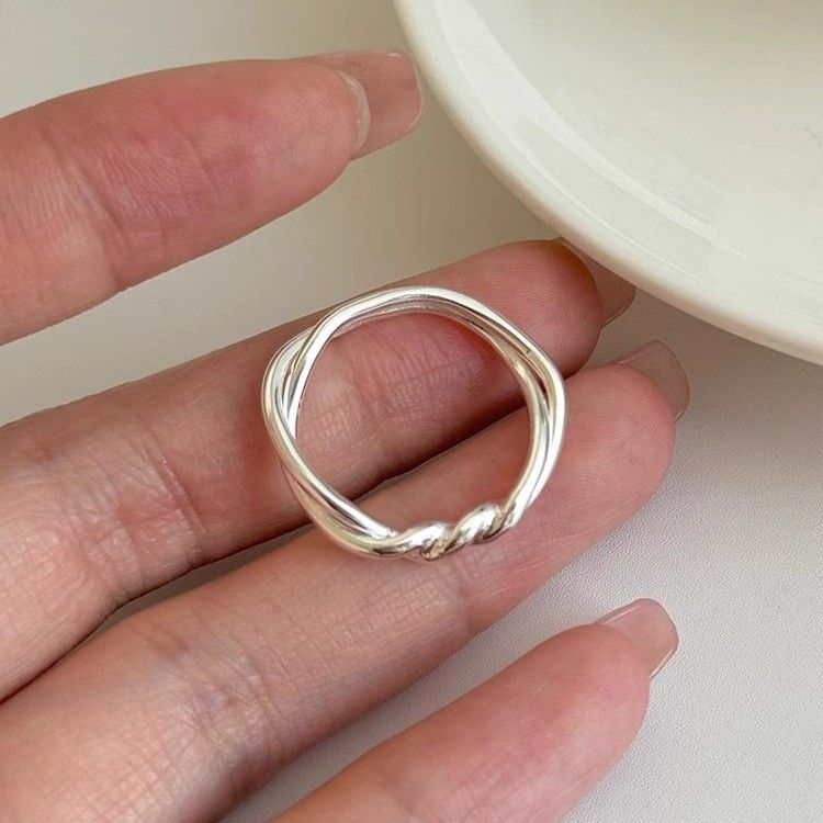 Interwoven Circle For Women, Minimalist Cool Style, Simple High-Value Versatile Elegant Index Finger Ring_voghion.com