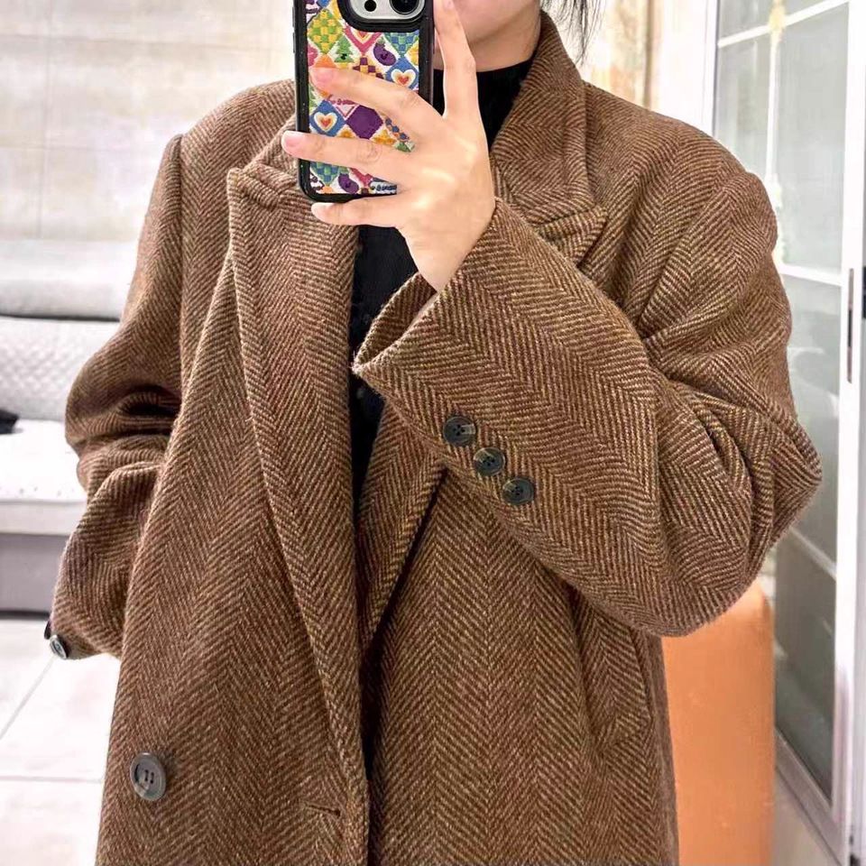 Petite Wool Blend Coat For Women – Classic Hepburn-Inspired Winter Coat With Straight Shoulder Design_voghion.com