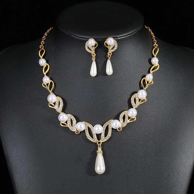 Pearl necklace earring set for women's fashionable temperament, alloy droplet shaped bride dress accessories_voghion.com