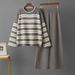 Damenbekleidung, lässiges Set aus gestreiftem Strickpullover und Loungehose mit weitem Bein – weiche Modalmischung, bequeme Loungewear, vielseitiges passendes Outfit_voghion.com