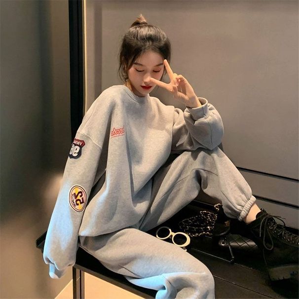 Forår og efterår vinter 2025 Nye damer Wind Internet røde løse hættetrøjer med harenbukser sportssæt i to dele_voghion.com