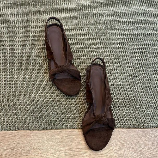 Sandálias romanas femininas versáteis, com design exclusivo, bico redondo, tira cruzada e salto aberto_voghion.com