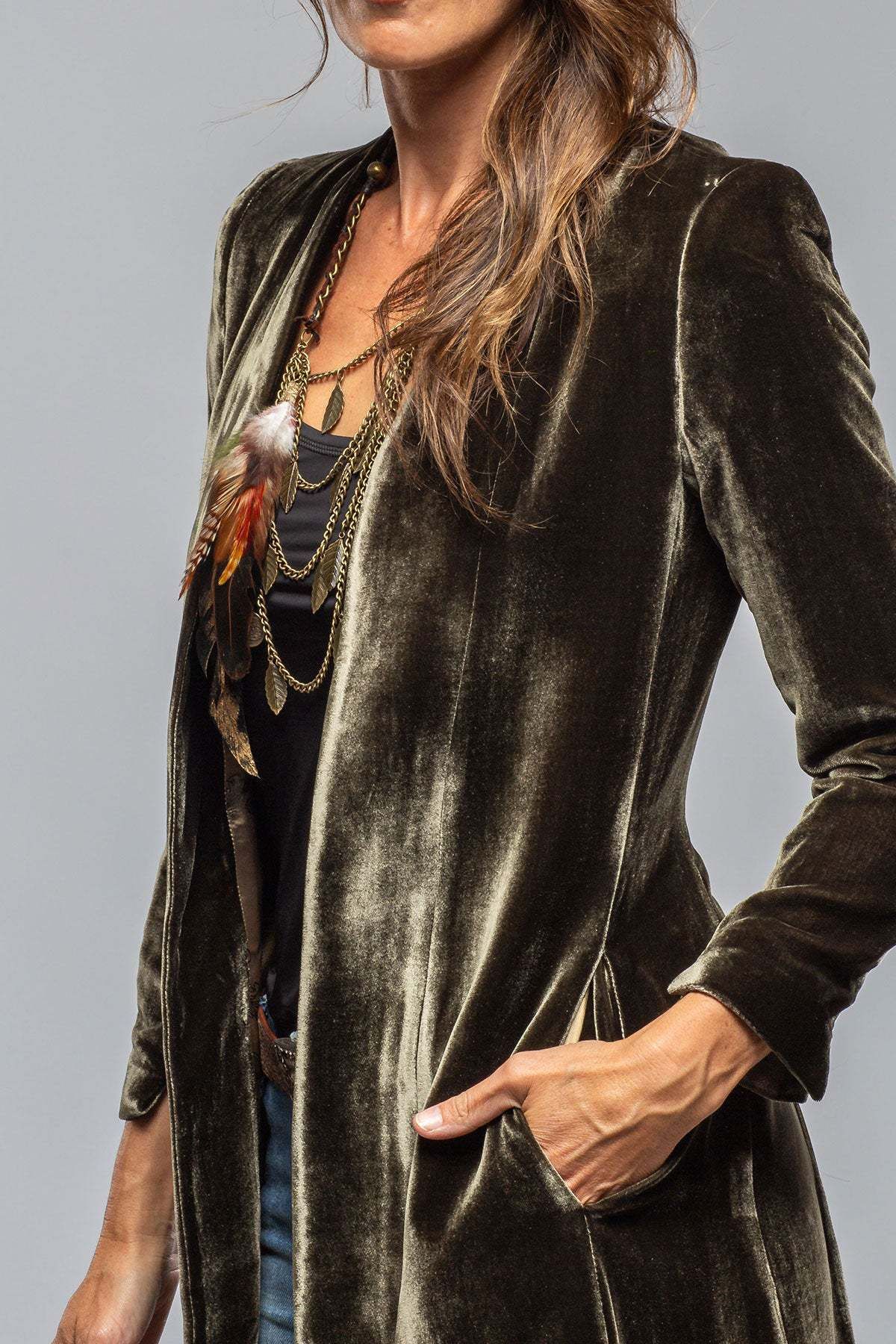 Women's Clothing Velvet Long Cardigan Solid Color Retro Split Coat Windbreaker Loose Coat_voghion.com