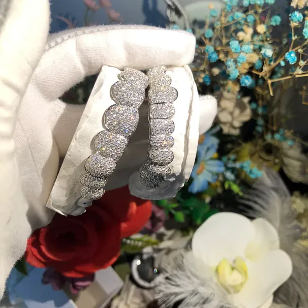 Anelli per il naso, borchie, denti hip hop, griglie superiori e inferiori, dentiere, punk, cappucci per denti, gioielli per cosplay e rapper. Invia il modello di denti a_voghion.com