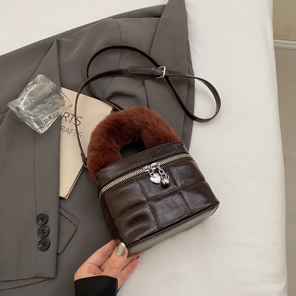 Niche design, personalized plush small square exquisite diamond grid embroidery thread box bag, one shoulder crossbody,_voghion.com