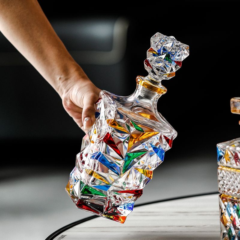 Hand-Painted European Style Luxurious Wine Bottle Home Crystal Whiskey Decanter Liquor Dispenser Glass Set_voghion.com