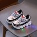 Scarpe da ginnastica luminose a LED per bambini – Scarpe con cinturino magico con cartoni animati (taglie 21-30, bianco/rosso/blu)_voghion.com