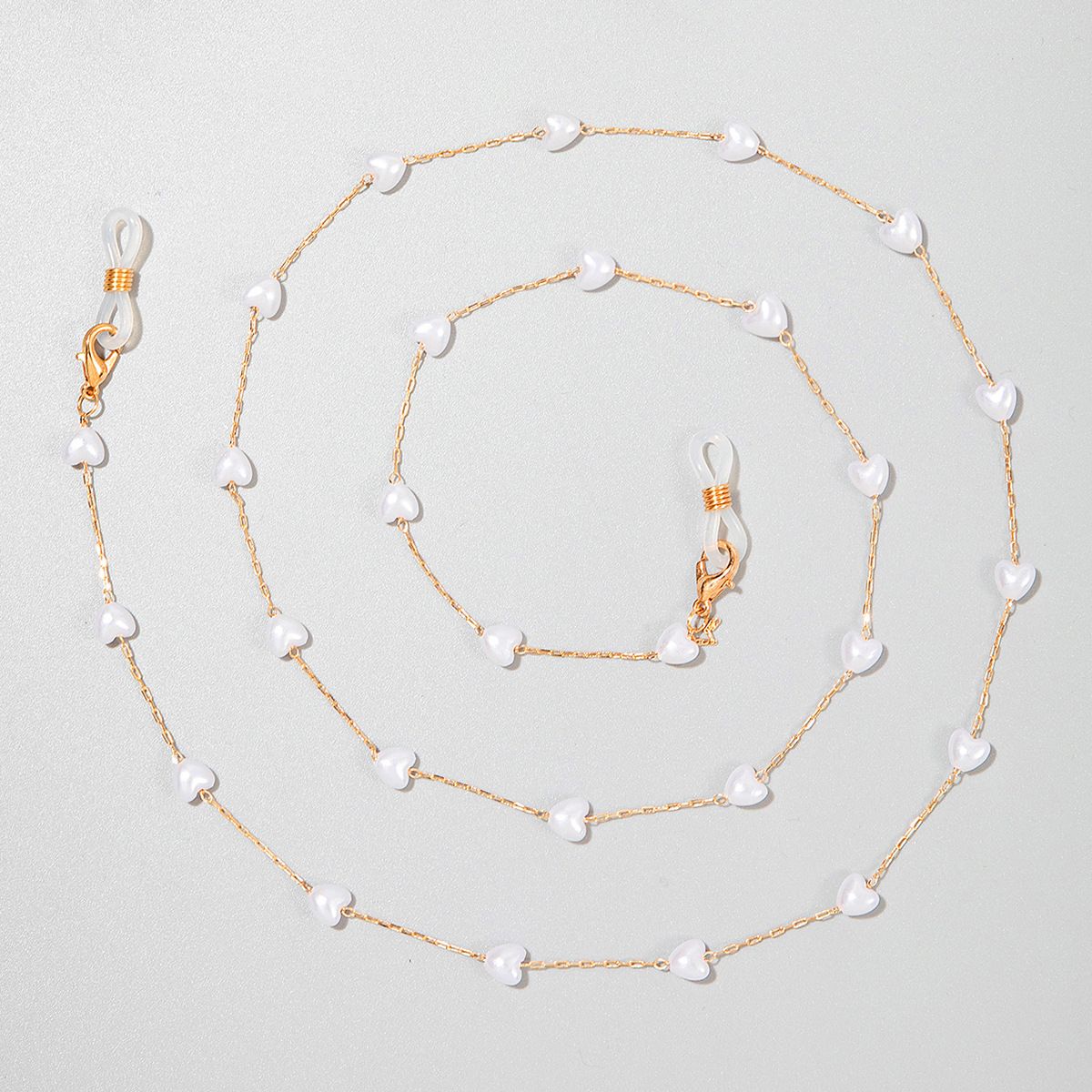 Occhiali in metallo alla moda da donna, accessori con catena a forma di cuore e perle, gioielli semplici e di personalità_voghion.com