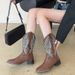 He Sui Style Chunky Heel Versatile Western Cowboy V Mouth Embroidered Pull-On Riding Mid-Calf Square Toe Horse Boots_voghion.com
