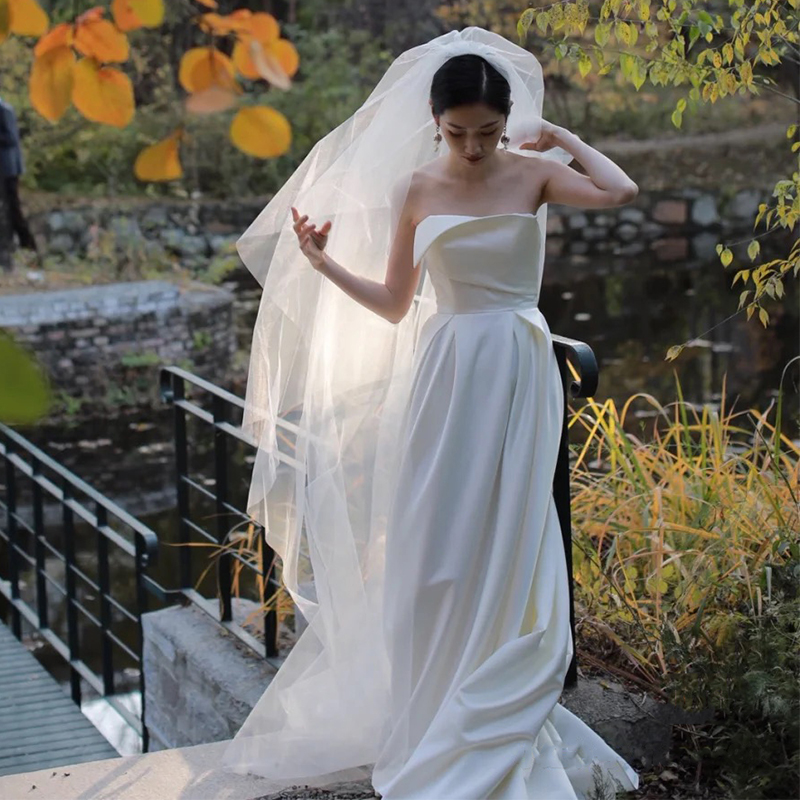 Abito da sposa a coda di pesce a maniche lunghe da donna 2023 nuovo temperamento scollo a V slim fit semplice abito con spacco Hepburn kink_voghion.com