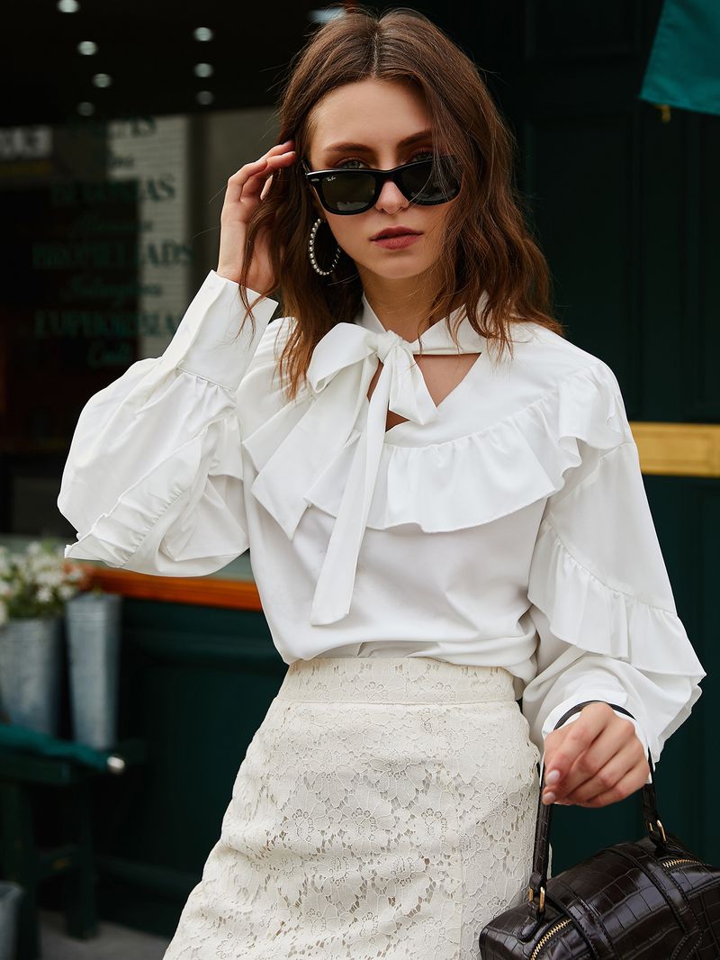 Camicia da donna con scollo arricciato e scollo alla moda_voghion.com