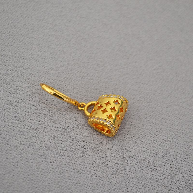 Neujahrs-Ei Sonderangebot Schnäppchen Messing vergoldet Nischendesign Persönlichkeit Ohrringe Mehrere Optionen verfügbar_voghion.com