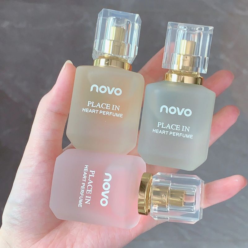 Profumo NOVO6041 sulla punta del cuore_voghion.com