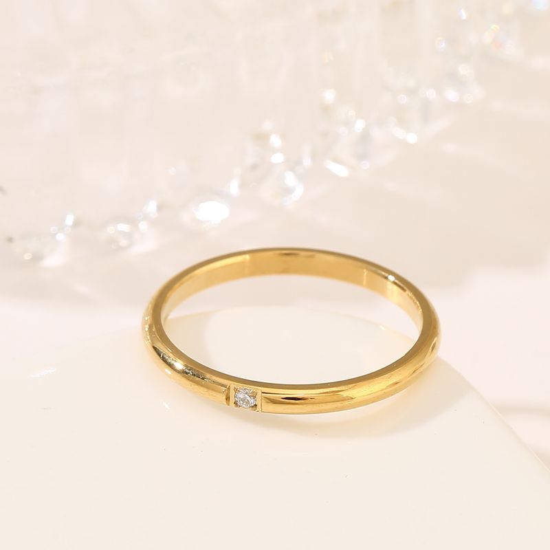 Anello da donna giapponese e coreano in titanio, in acciaio, con diamante estremamente fine e semplice coda in oro semplice, Mosang_voghion.com