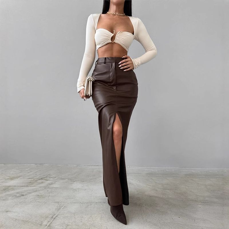 Gonna midi slim fit in pelle semplice con vita alta e tinta unita, modello Verve Women's Clothing 2025 Design Sense_voghion.com