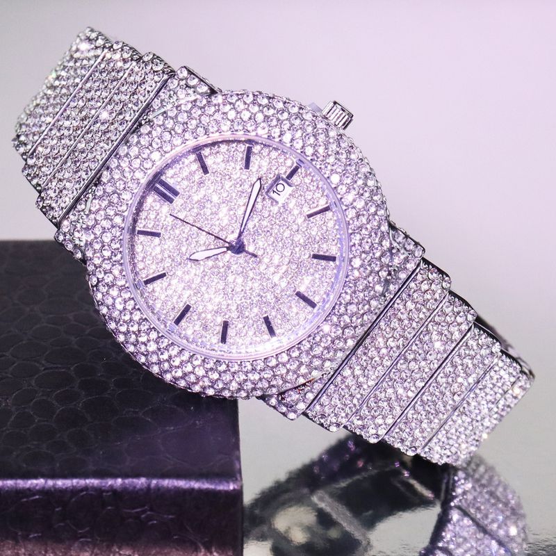 Hip Hop Starry Sky Damenuhr Diamant Damenuhr Volldiamant Kalender Quarzuhr Schmetterling Schnalle Uhr Uhren_voghion.com
