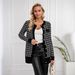 Damen-Strickjacke – Oversize-Langarm-Coatigan mit Knopfleiste vorne (XS-XL, Polyester, Schwarz-Weiß-Kariert, Retro & Elegant)_voghion.com